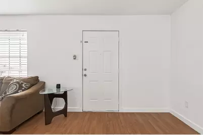 229 Austin Street, Angleton, TX 77515 - Photo 7