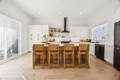 1127 W 16th Street #C, Houston, TX 77008 - Photo 1