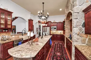 4046 Woodfox St, Houston, TX 77025 - Photo 11