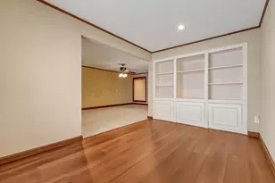 516 S Post Oak Ln, Houston, TX 77056 - Photo 13