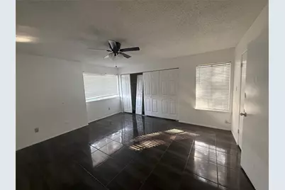 8498 Dairy View Lane, Houston, TX 77072 - Photo 11