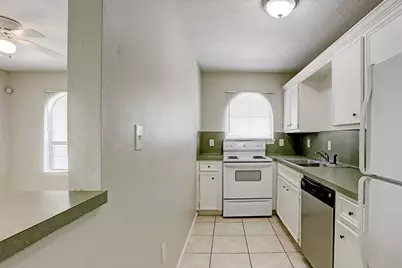 330 6th Street, Hempstead, TX 77445 - Photo 5