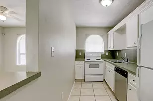 330 6th St, Hempstead, TX 77445 - Photo 5