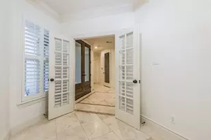 407 W Bell St, Houston, TX 77019 - Photo 9