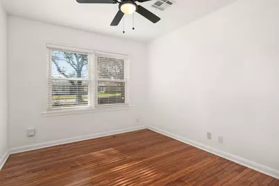 1506 14th Avenue N, Texas City, TX 77590 - Photo 13