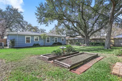 1506 14th Avenue N, Texas City, TX 77590 - Photo 17