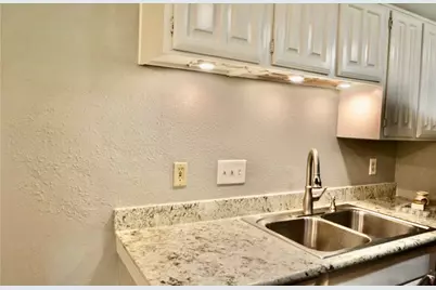 2110 Wilcrest Drive #140, Houston, TX 77042 - Photo 15
