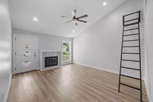 10257 Bridgeland Ln, Houston, TX 77041 - Photo 5
