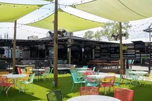 1221 W 16th St, Houston, TX 77008 - Photo 13