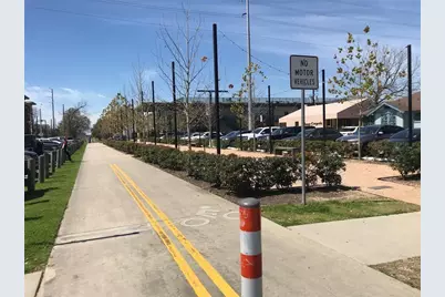 1221 W 16th Street #B, Houston, TX 77008 - Photo 11