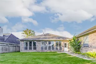 7903 S Wellington Ct, Houston, TX 77055 - Photo 33