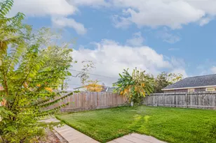 7903 S Wellington Ct, Houston, TX 77055 - Photo 35