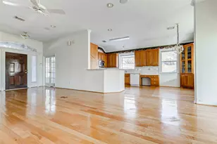 7903 S Wellington Ct, Houston, TX 77055 - Photo 3