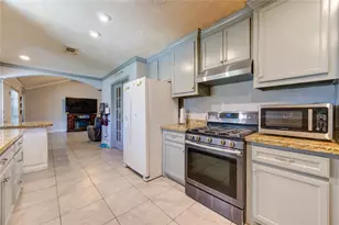 12803 Louisville St, Houston, TX 77015 - Photo 13