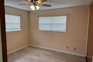 60 Tarpon St, Bayou Vista, TX 77563 - Photo 7