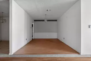 11831 Bee Ln, Houston, TX 77067 - Photo 13