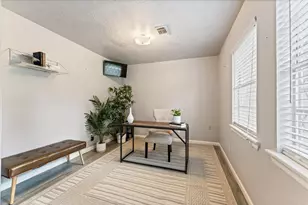 12118 Quail Hollow Ln, Pinehurst, TX 77362 - Photo 9