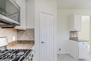 18111 Hillock Glen Ln, Cypress, TX 77429 - Photo 21