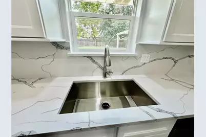 917 Norwood Street, Deer Park, TX 77536 - Photo 9