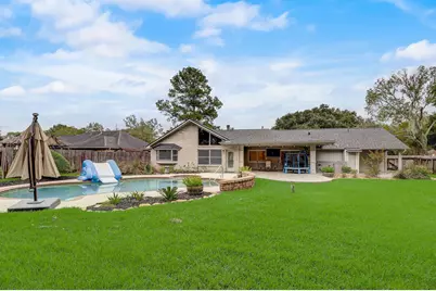 705 Balmoral Court, Friendswood, TX 77546 - Photo 25