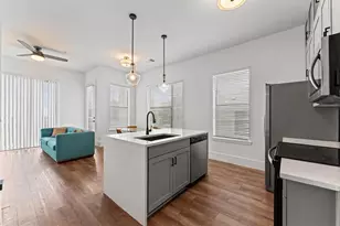 1508 Blodgett St, Houston, TX 77004 - Photo 9