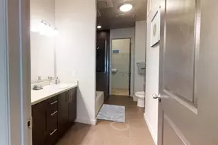 2525 McCue St Rd, Houston, TX 77056 - Photo 13