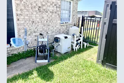 620 34th Street N, Texas City, TX 77590 - Photo 33