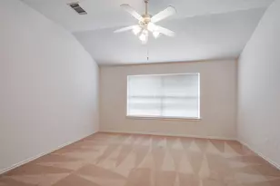 8402 Coleus Ln, Baytown, TX 77521 - Photo 19
