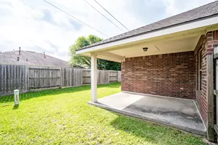 8402 Coleus Ln, Baytown, TX 77521 - Photo 33