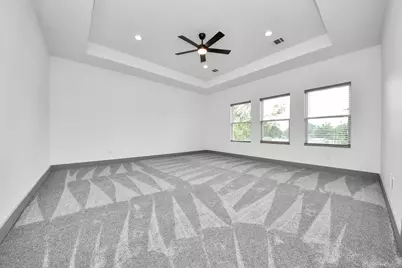 926 N Victory Drive, Houston, TX 77088 - Photo 27