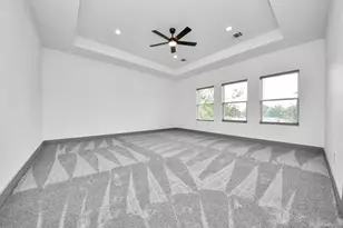926 N Victory Dr, Houston, TX 77088 - Photo 27