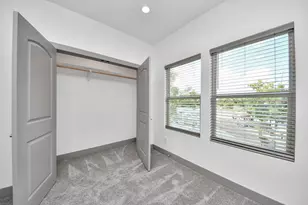 926 N Victory Dr, Houston, TX 77088 - Photo 27