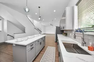 926 N Victory Dr, Houston, TX 77088 - Photo 15