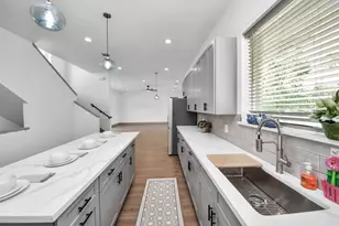 926 N Victory Dr, Houston, TX 77088 - Photo 15