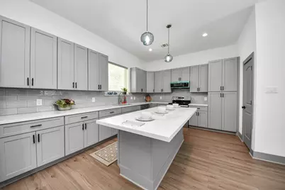 926 N Victory Drive, Houston, TX 77088 - Photo 19