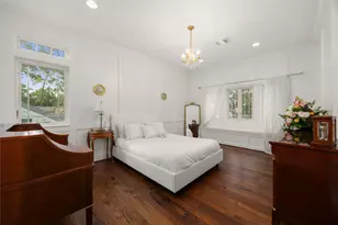 330 E Gaywood Dr, Houston, TX 77079 - Photo 19