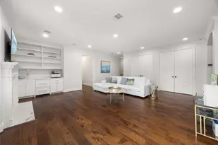 330 E Gaywood Dr, Houston, TX 77079 - Photo 29
