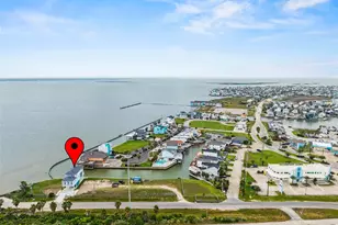 107 Gulf Dr, Tiki Island, TX 77554 - Photo 47