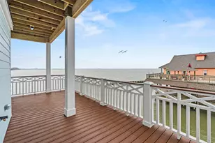 107 Gulf Dr, Tiki Island, TX 77554 - Photo 29
