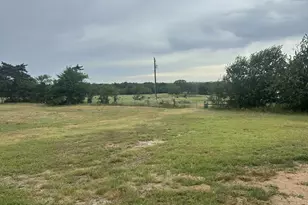 12201 Emshoff, Brenham, TX 77833 - Photo 11