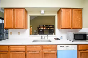 9111 Belle Glen Dr, Houston, TX 77099 - Photo 9