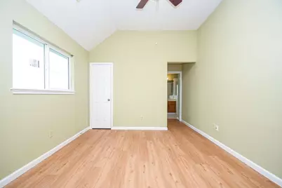 9111 Belle Glen Drive, Houston, TX 77099 - Photo 15