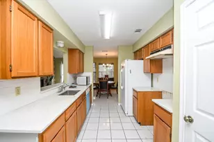 9111 Belle Glen Dr, Houston, TX 77099 - Photo 7
