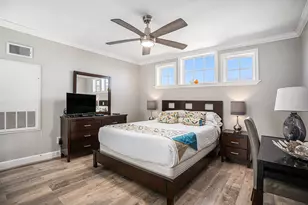 7000 Seawall Blvd, Galveston, TX 77551 - Photo 17