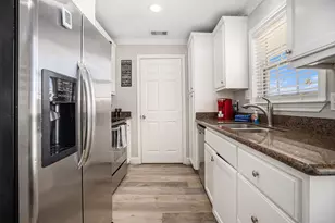 7000 Seawall Blvd, Galveston, TX 77551 - Photo 11