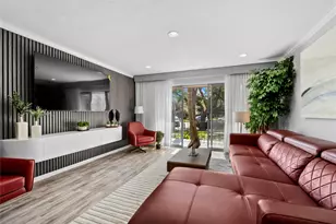 604 S Ripple Creek Dr, Houston, TX 77057 - Photo 9