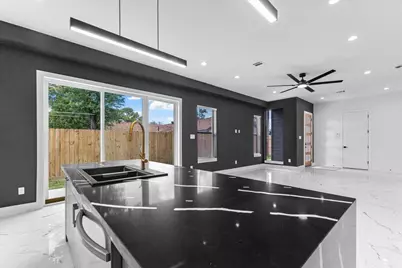 5110 Longmeadow Street #B, Houston, TX 77033 - Photo 11