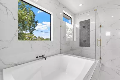 5110 Longmeadow Street #B, Houston, TX 77033 - Photo 19