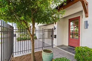 1502 Nashua St, Houston, TX 77008 - Photo 3