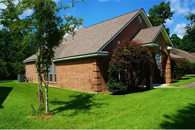 2427 Chantilly Lane, Conroe, TX 77384 - Photo 3
